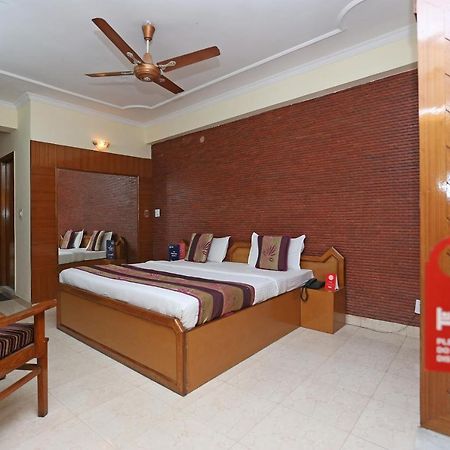 Oyo Flagship 9554 Hotel Grand Plaza Faridabad Ngoại thất bức ảnh