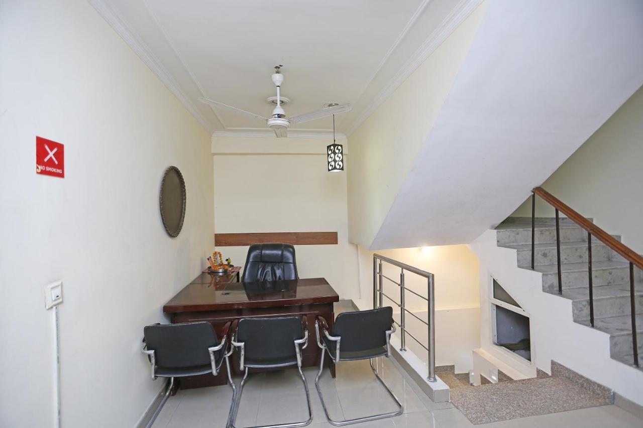 Oyo Flagship 9554 Hotel Grand Plaza Faridabad Ngoại thất bức ảnh