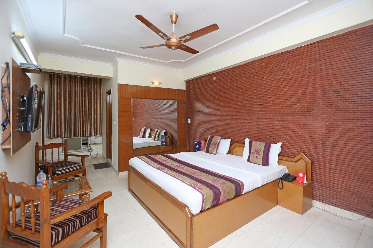 Oyo Flagship 9554 Hotel Grand Plaza Faridabad Ngoại thất bức ảnh